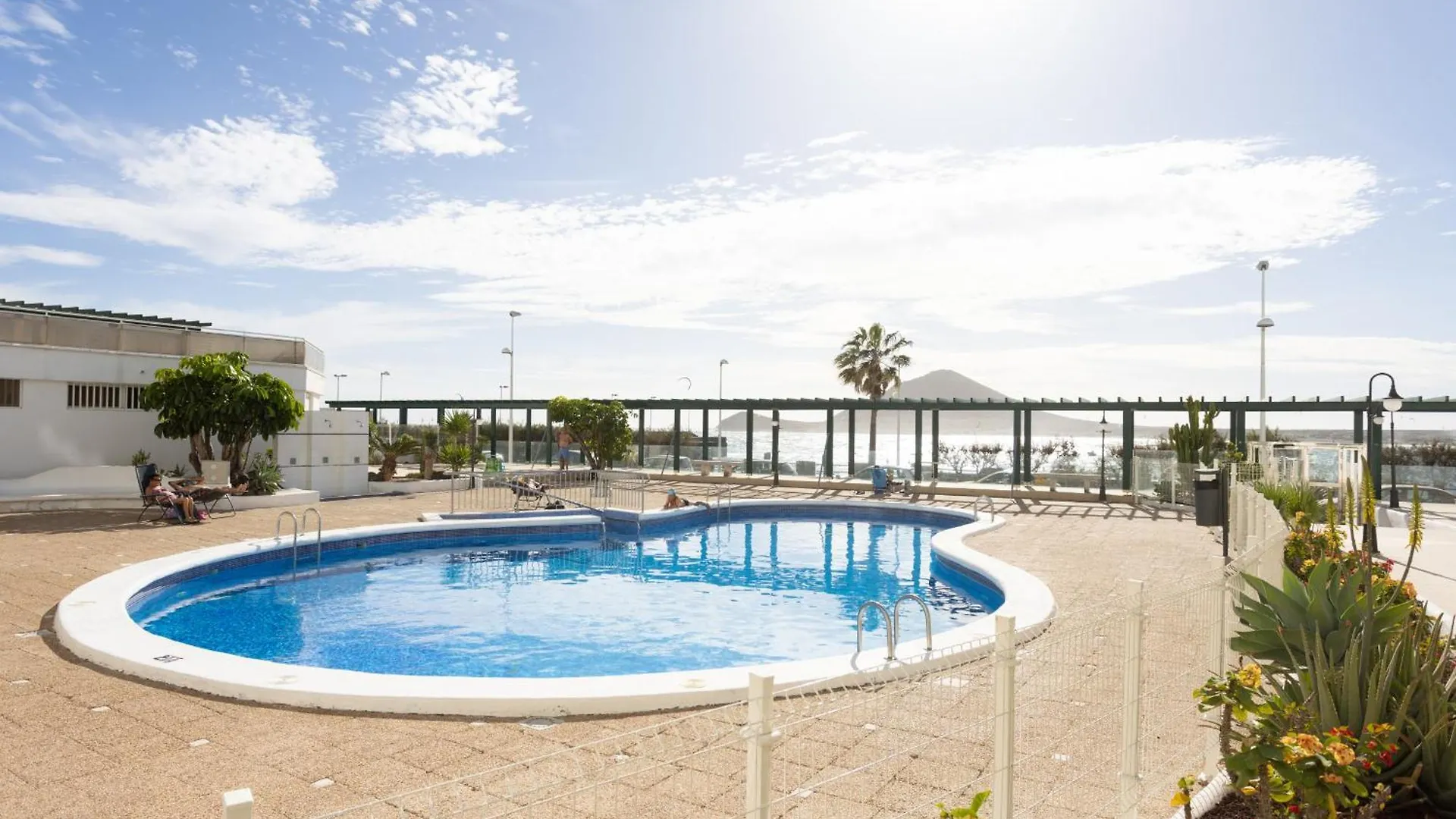 Eden Rentals Medano Surfstar Ocean First Line El Medano  Spain